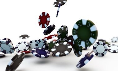 Lightning Dice live dealer table interface showing three dice in transparent cage